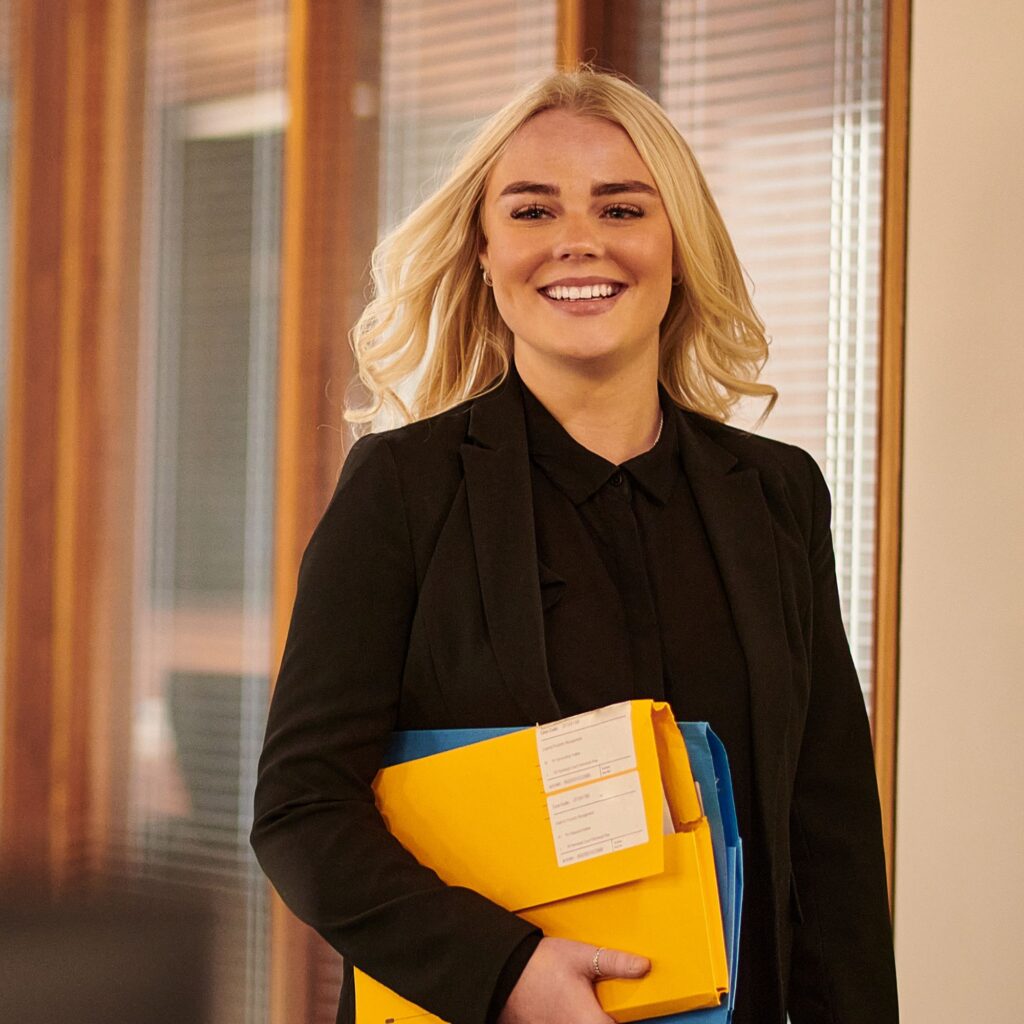 Immigration Law Virtual Assistants: Stella Hire Your Legal Support Partner