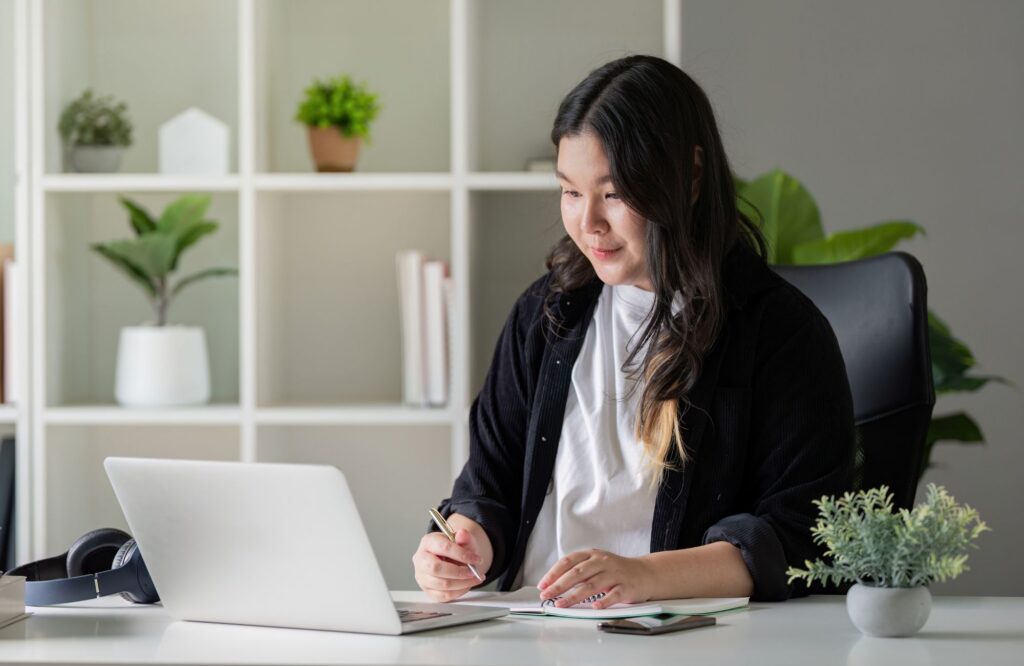 Virtual Assistants for Pharmacies: Complete Guide 2026